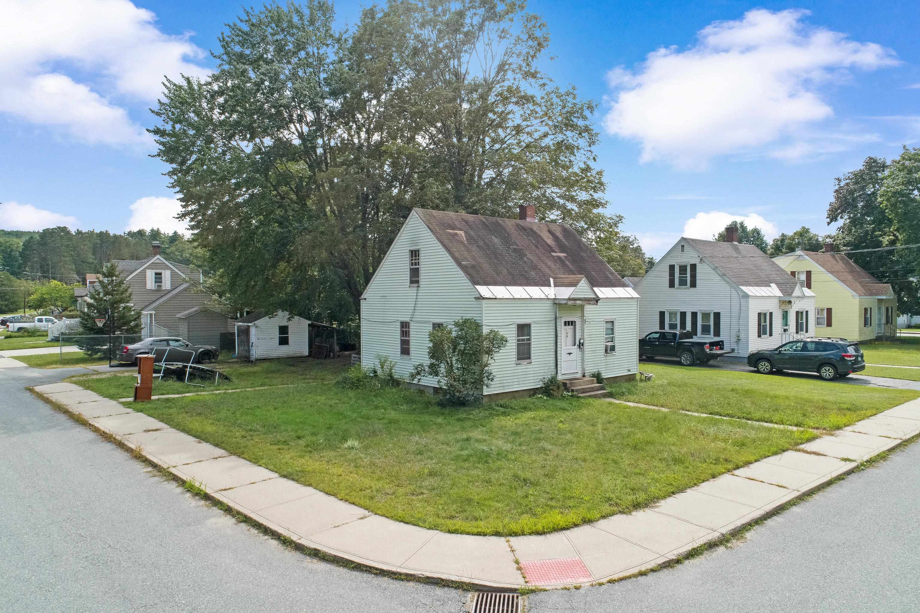 Property Photo:  4 Martha Street  NH 03743 