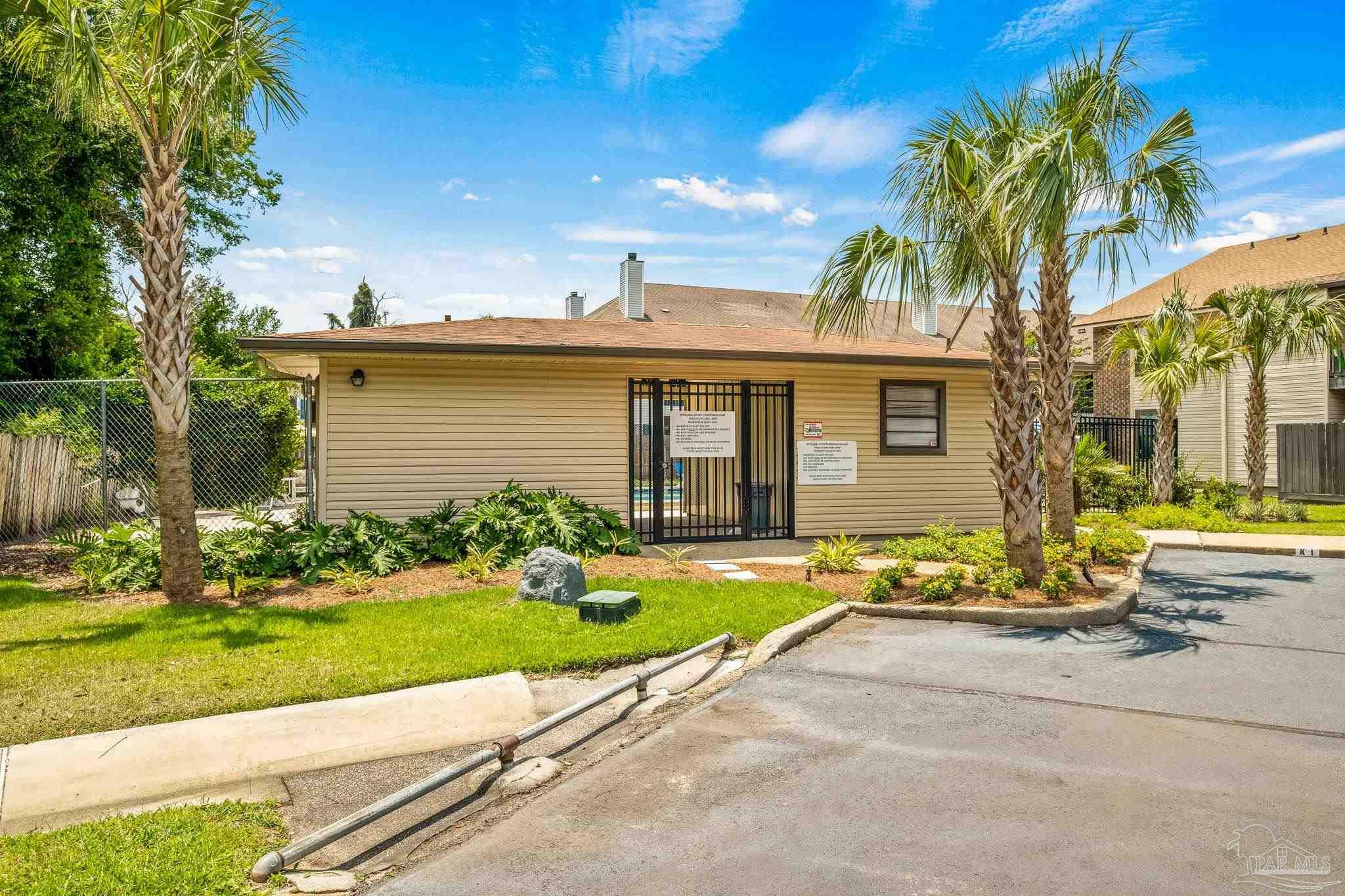 Property Photo: 2201 Scenic Hwy I-3 FL 32503
