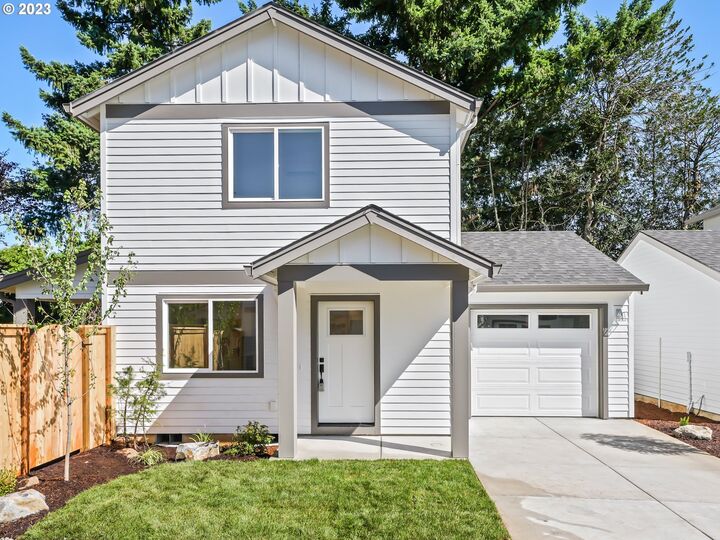 5825 SE Schiller St C  Portland OR 97206 photo