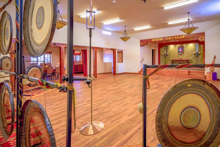 Property Photo: 522 Paseo Del Pueblo Norte NM 87571