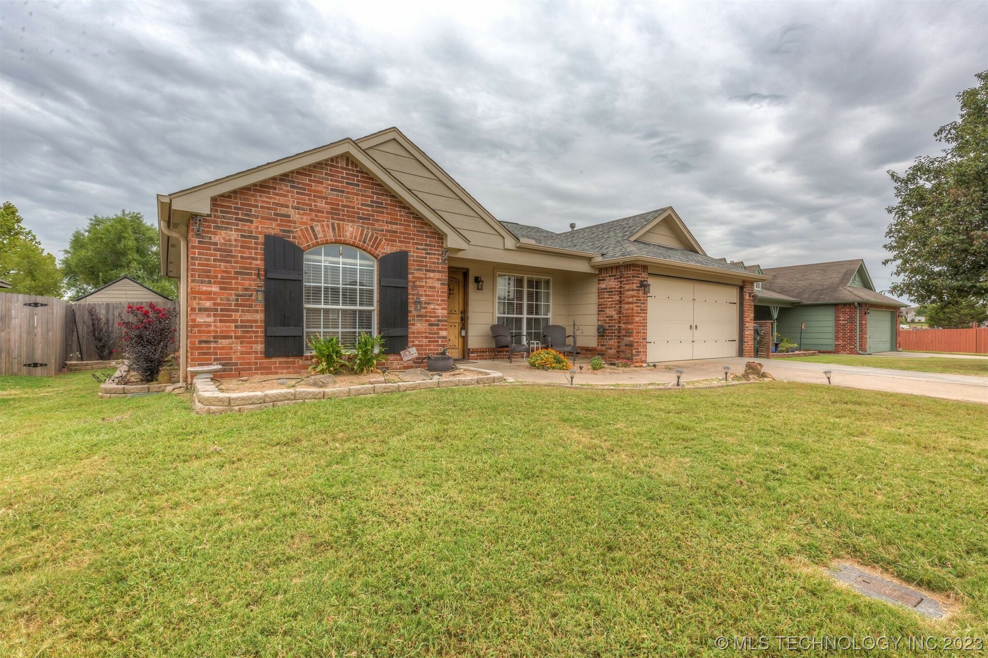 Property Photo:  9191 Freedom Avenue  OK 74066 