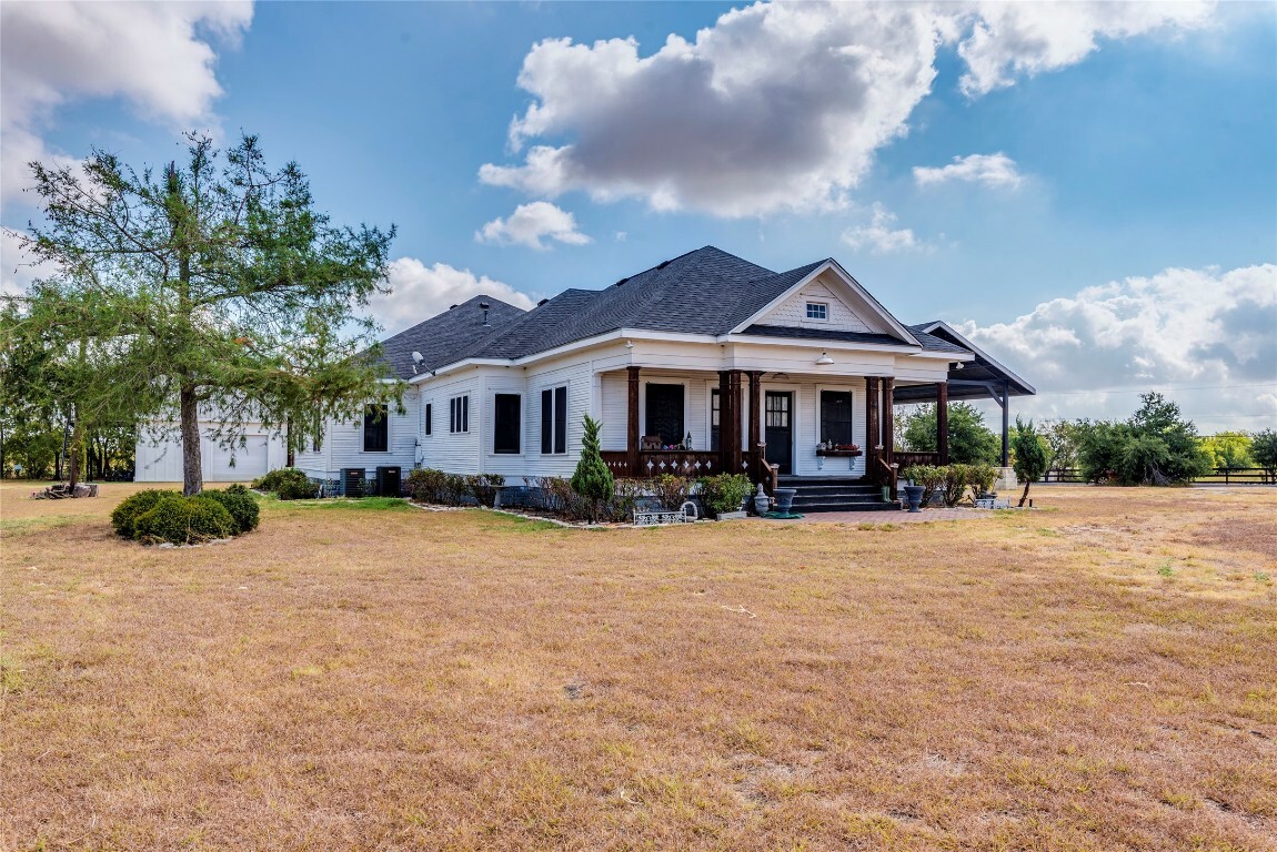 Property Photo:  17221 Steger Lane  TX 78660 