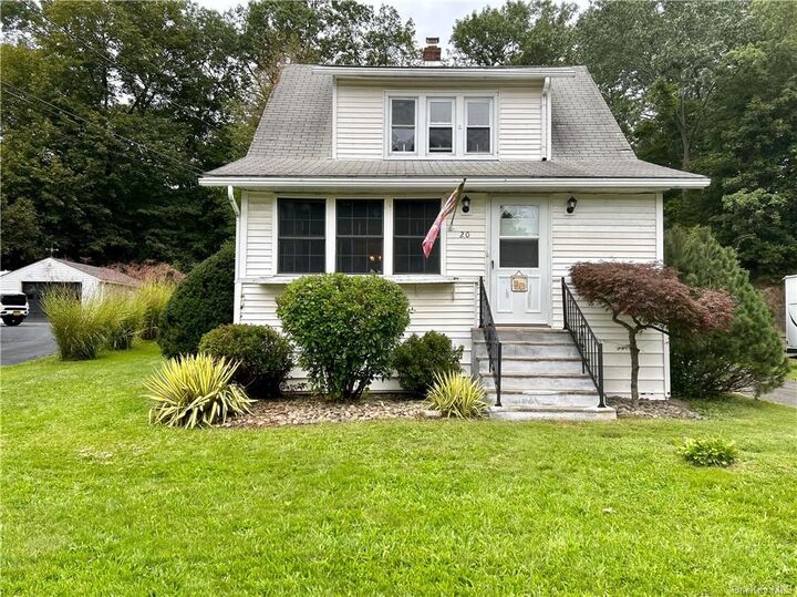 20 Wintergreen Avenue  Newburgh NY 12550 photo