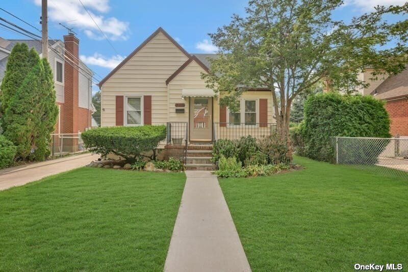 Property Photo:  39 Celler Avenue  NY 11040 