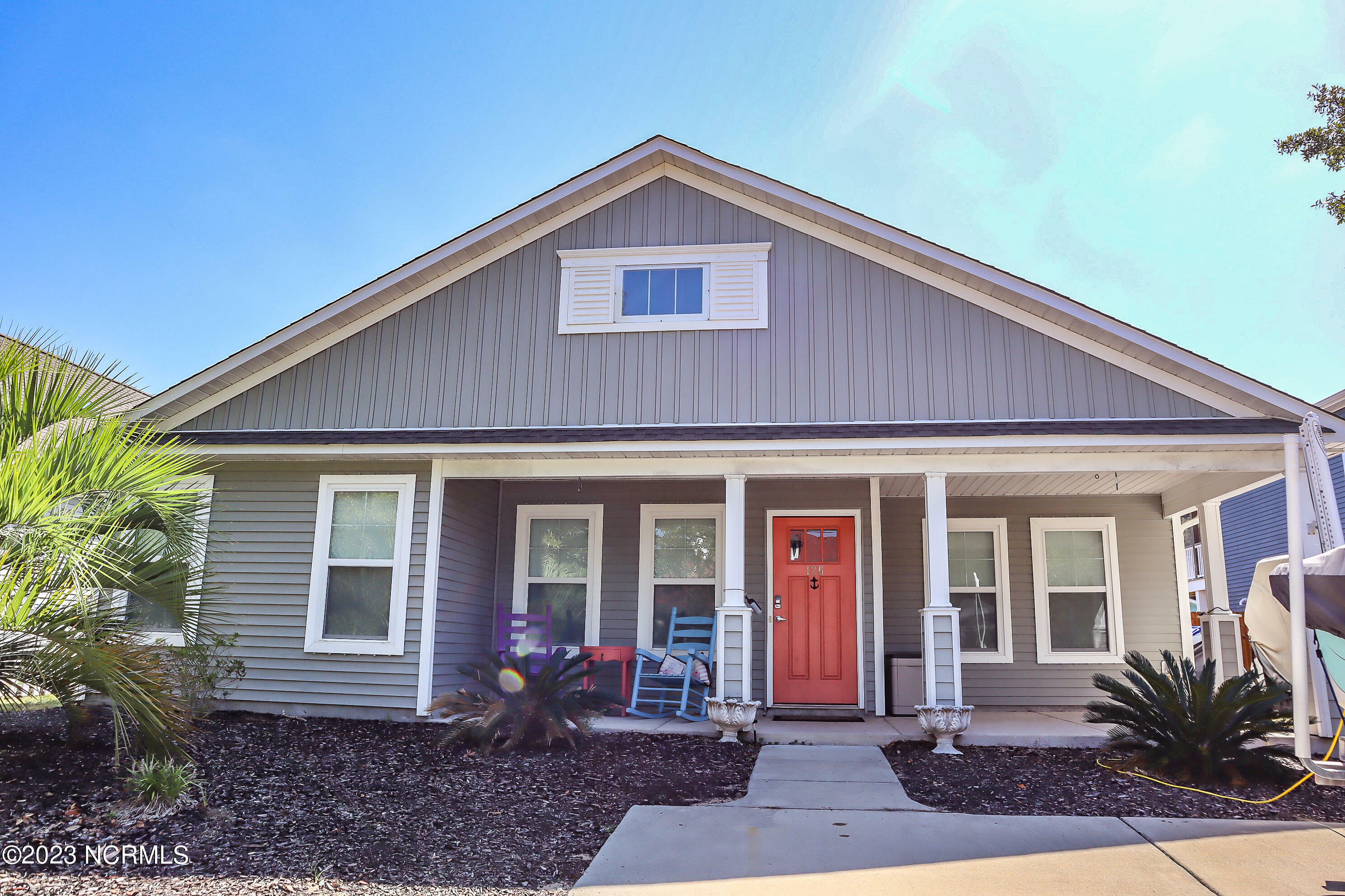 Property Photo:  126 NE 3rd Street  NC 28465 
