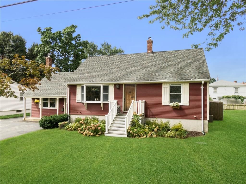 Property Photo:  13 Loxley Dr  RI 02919 