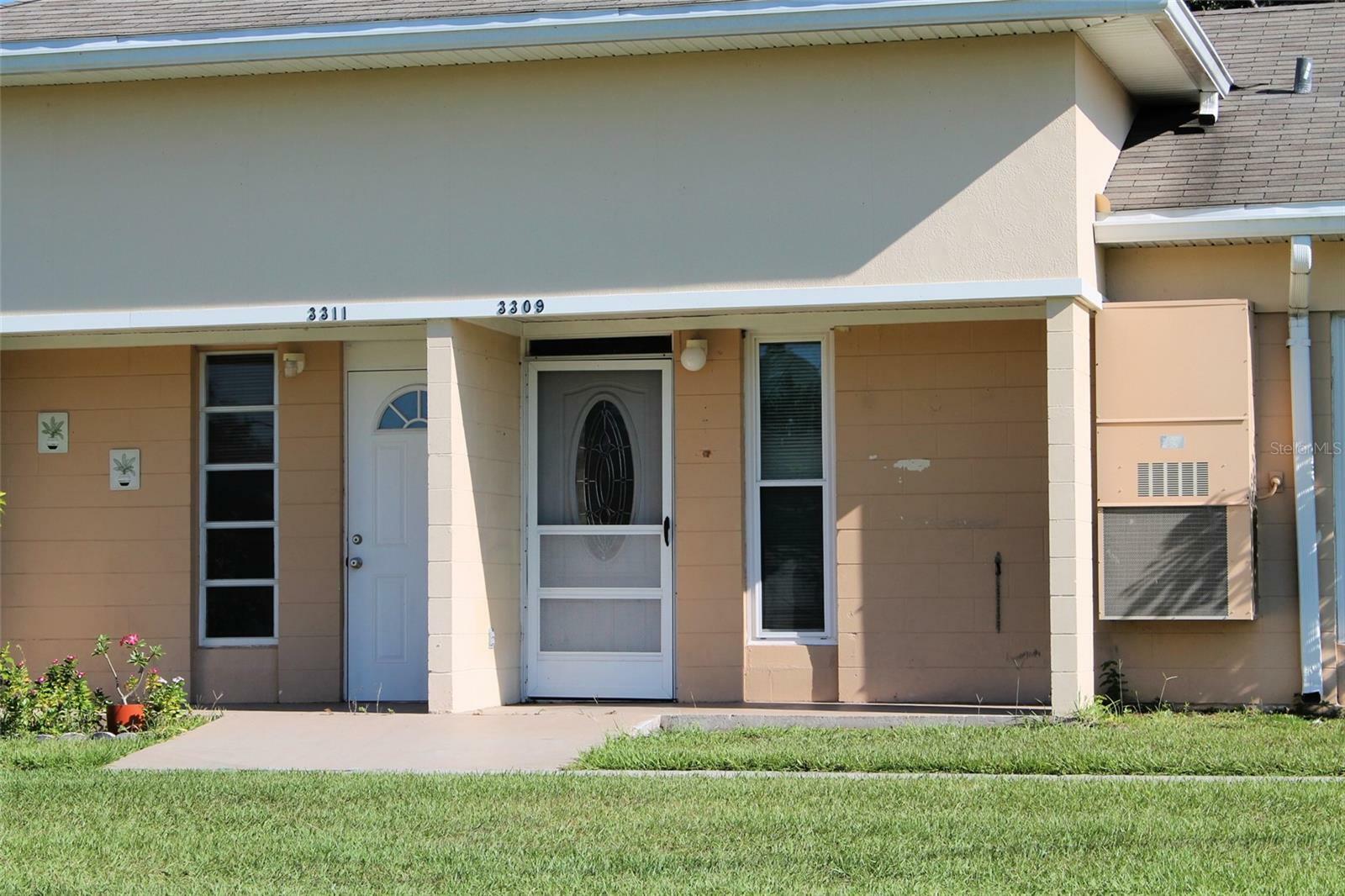 Property Photo: 3309 Club Circle FL 33854