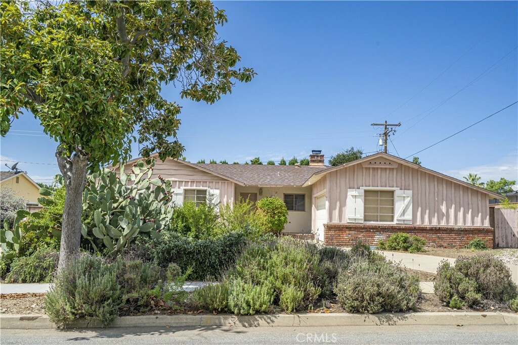 Property Photo: 1617 Finecroft Drive CA 91711