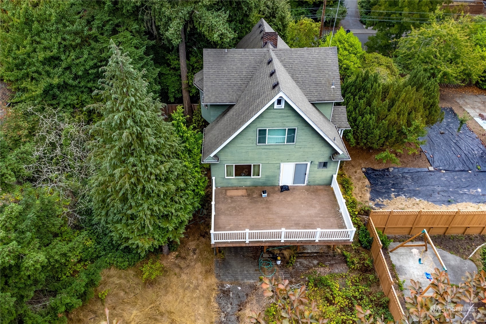 Property Photo: 10715 2nd Avenue NW WA 98177