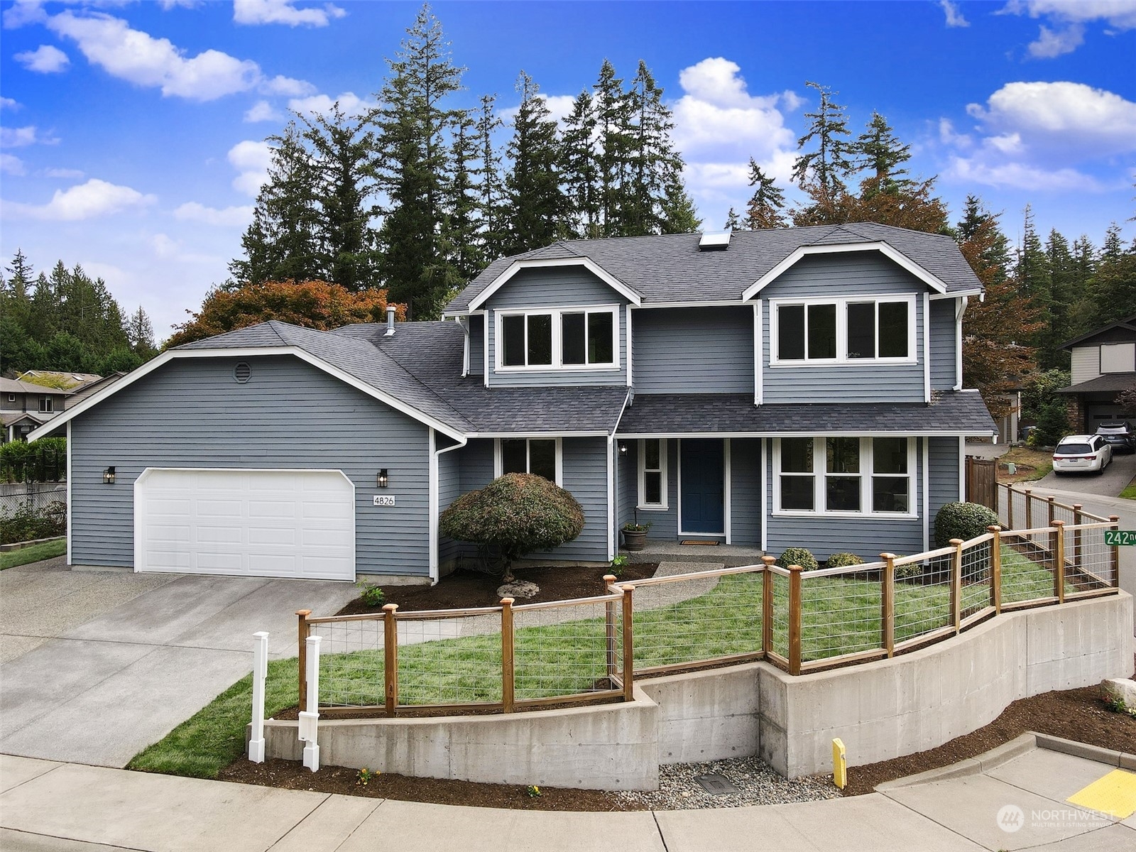 Property Photo: 4826 242nd Avenue SE WA 98029