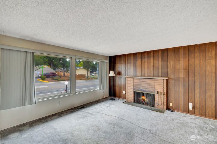 Property Photo:  21611 24th Avenue S  WA 98198 