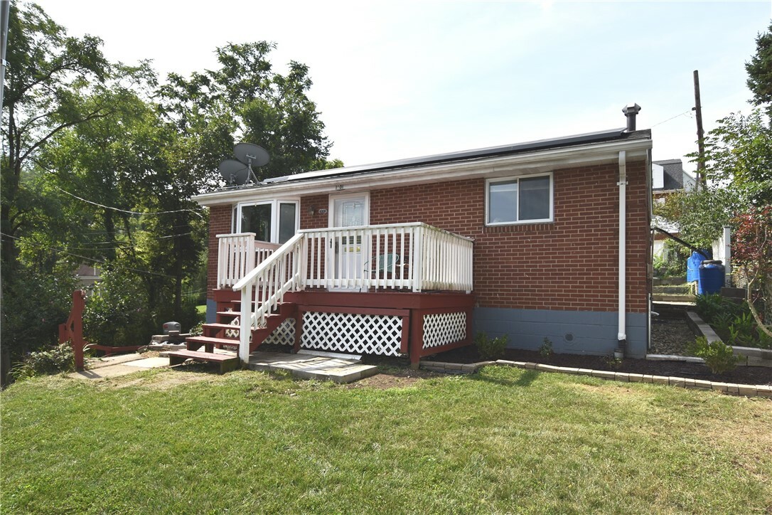 Property Photo:  1601 Grasmere St  PA 15205 