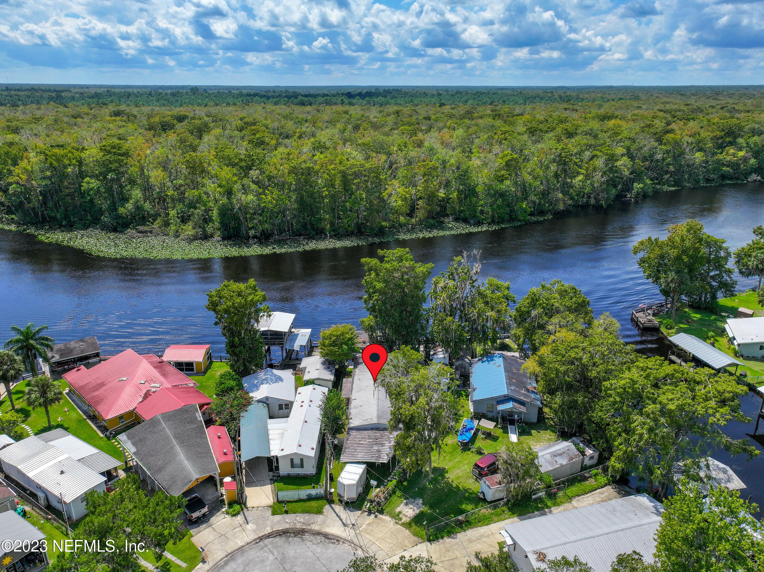 Property Photo: 161 Smith Ln FL 32189