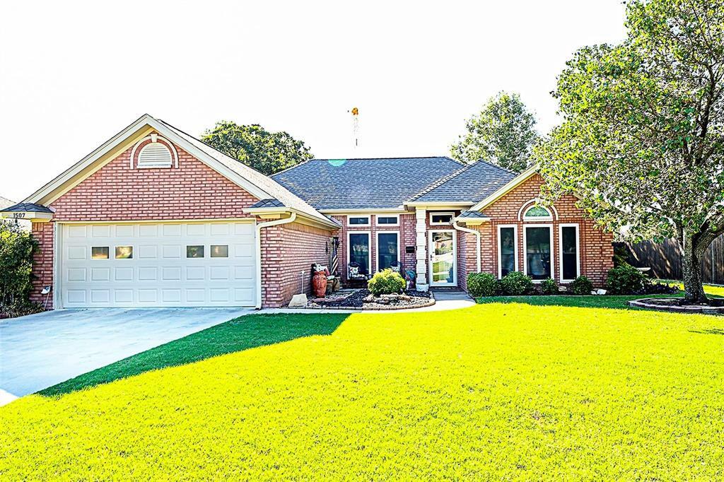 Property Photo:  1507 N Park Drive  TX 76230 