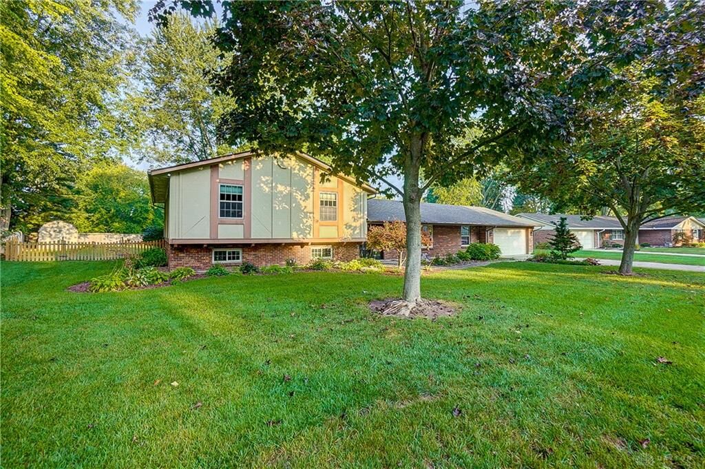 Property Photo: 1209 Timberhawk Trail OH 45458
