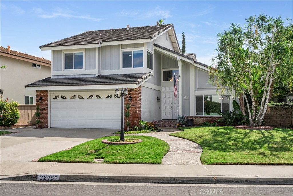 Property Photo:  22952 Cedarspring  CA 92630 