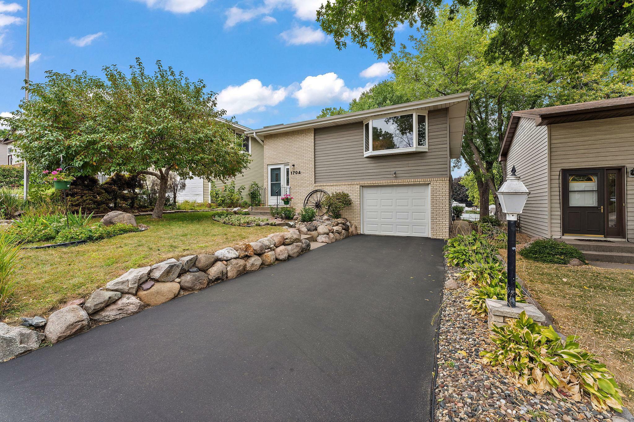 1704 Hawley Avenue  South Saint Paul MN 55075 photo