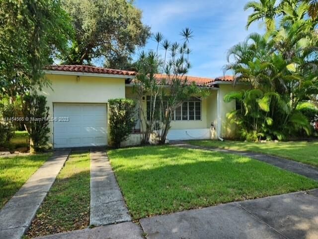 Property Photo: 305 Fluvia Ave FL 33134