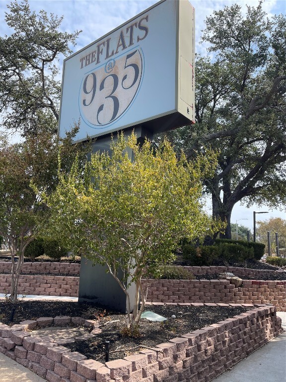 Property Photo: 935 La Posada Dr. 145 TX 78752
