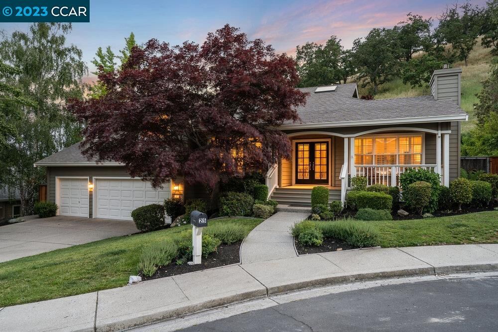 Property Photo: 25 Maplewood Dr CA 94506