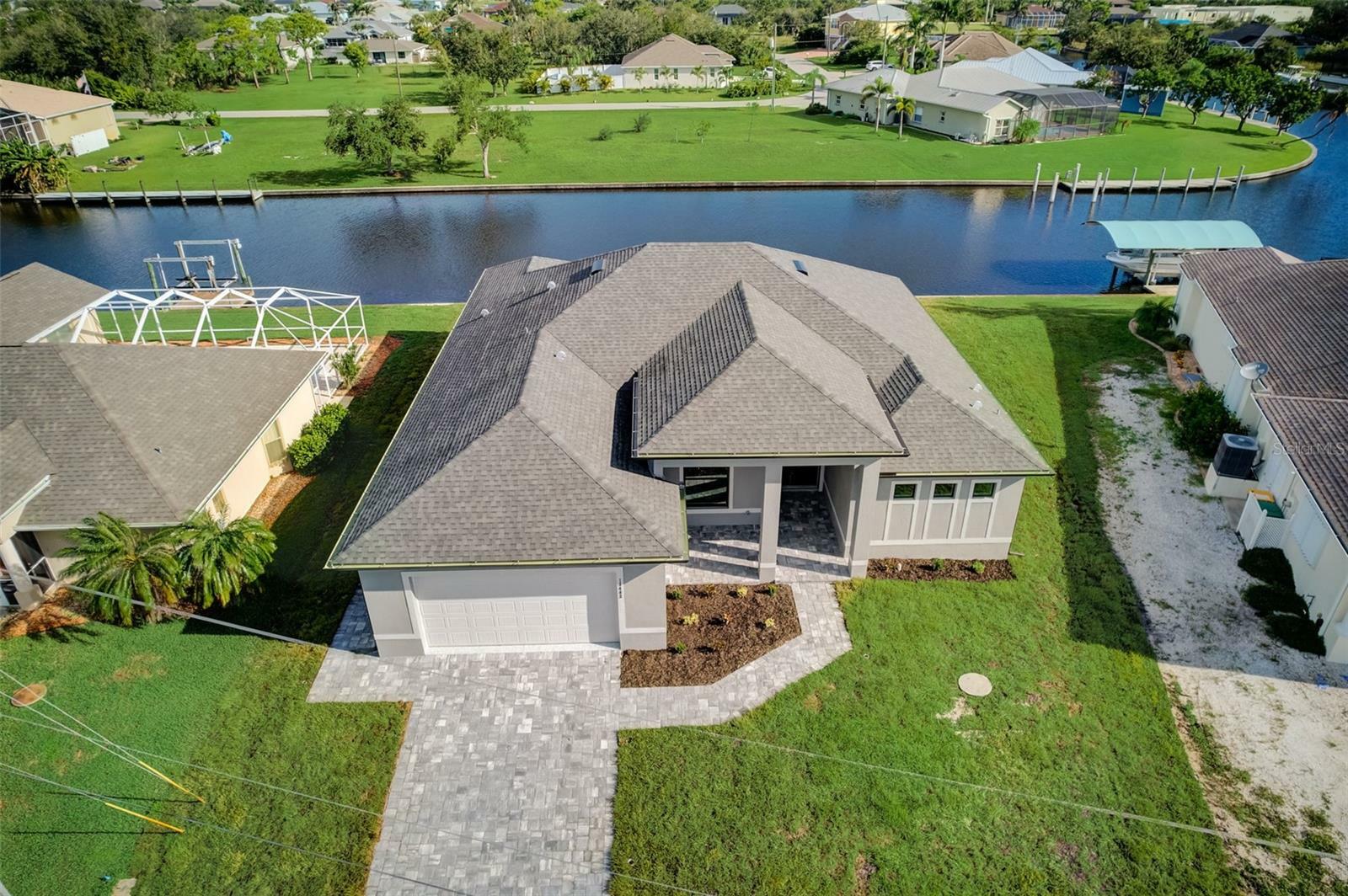 Property Photo:  15402 Addax Avenue  FL 33981 