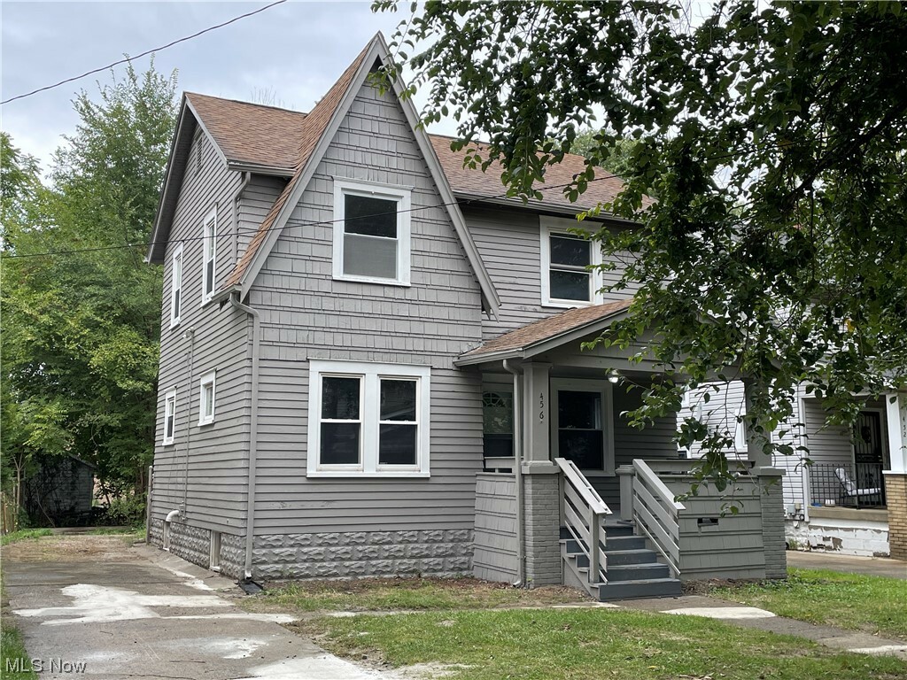 456 Noah Avenue  Akron OH 44320 photo