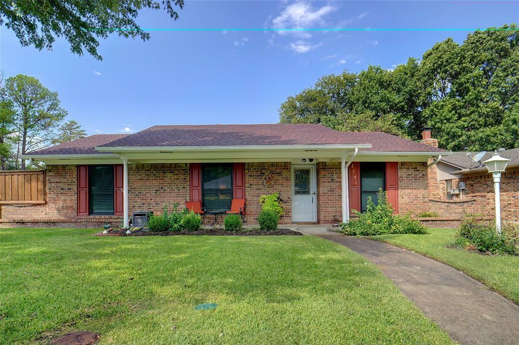 Property Photo:  2701 Moncayo Drive  TX 76209 