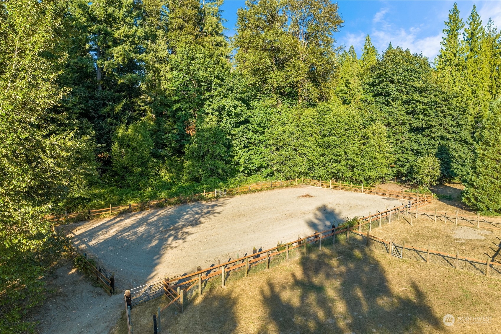 Property Photo: 24328 SE 162nd Street WA 98027