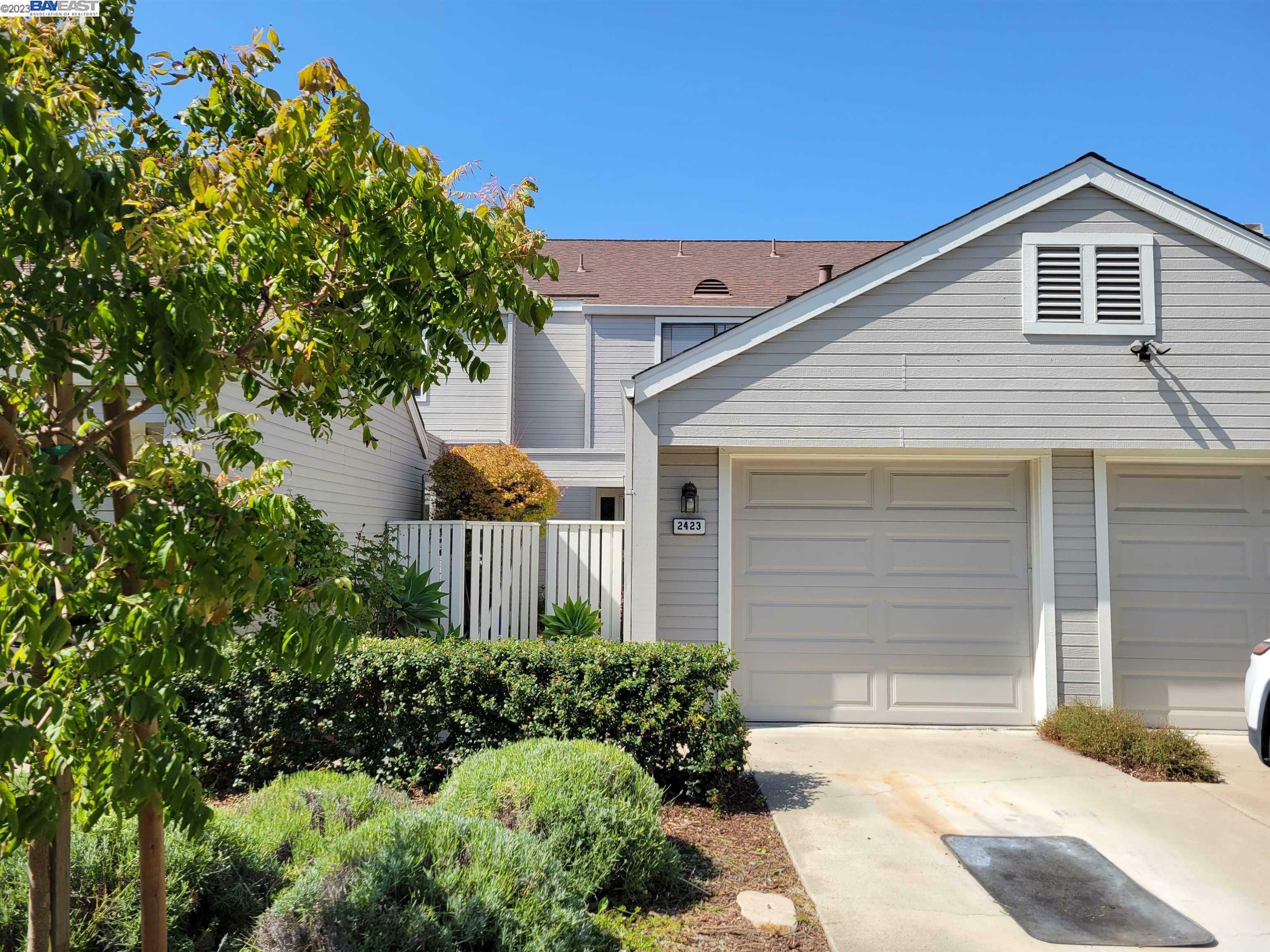 Property Photo:  2423 Groveview Ct  CA 94806 