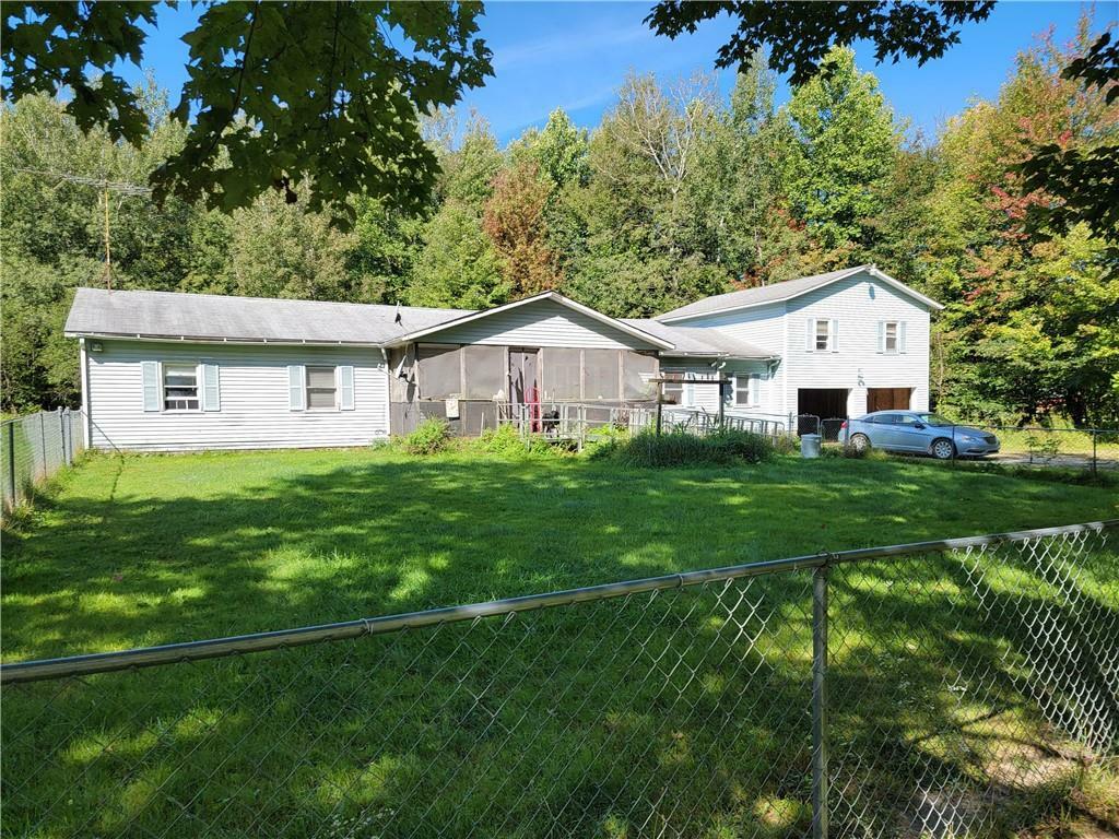 Property Photo:  9520 West Road  PA 16410 