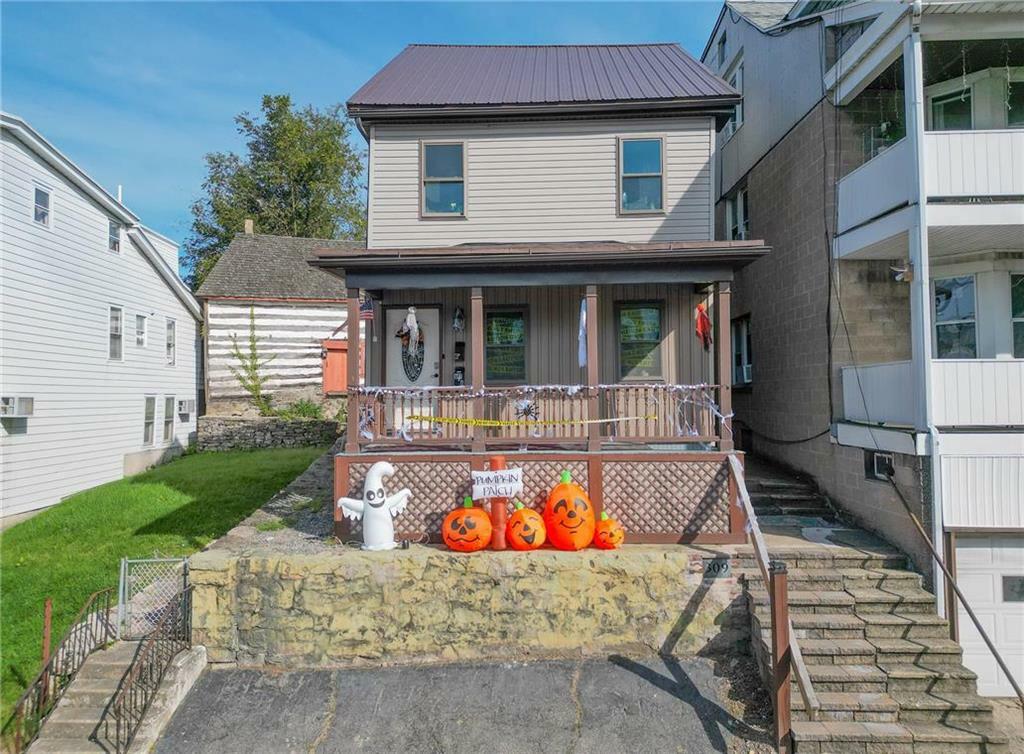 Property Photo:  309 East Broad Street  PA 18252 