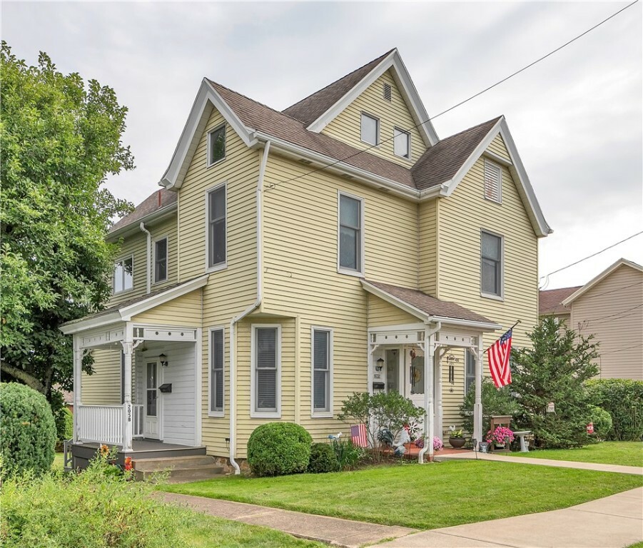 Property Photo:  205 College Avenue  PA 15666 