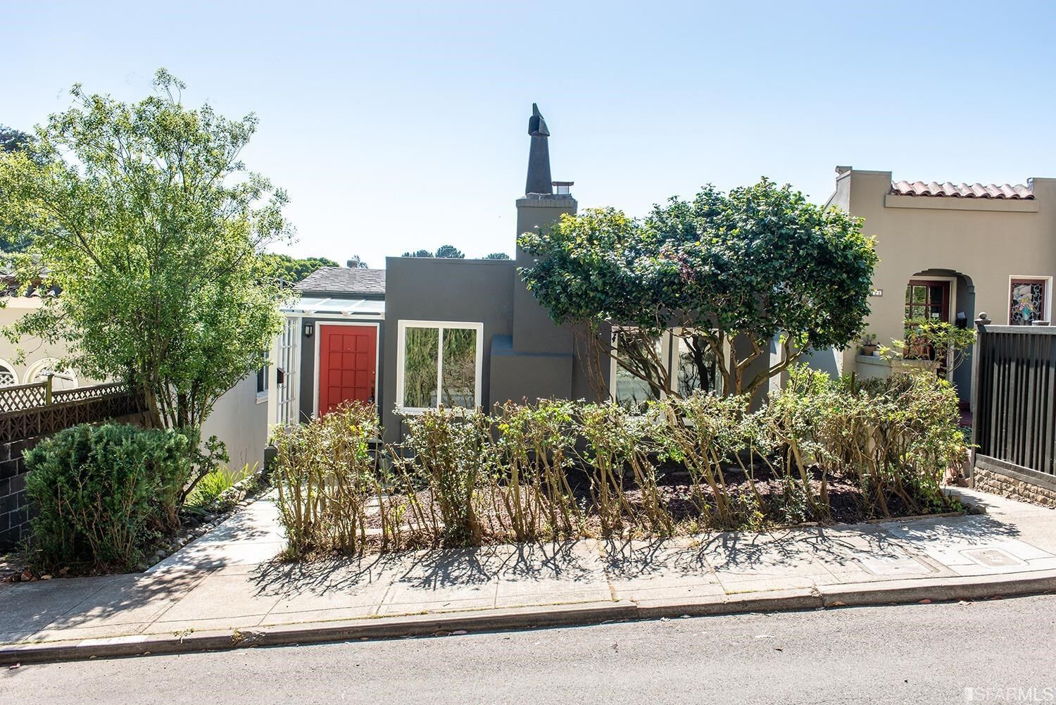 Property Photo: 115 Kensington Way CA 94127