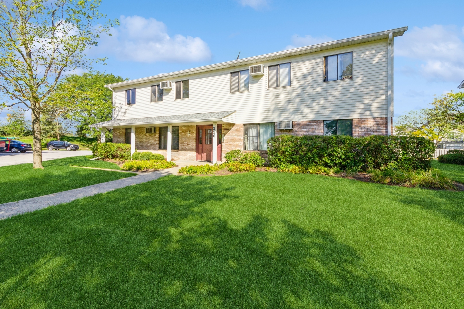 Property Photo: 390 Echo Lane 3 IL 60504