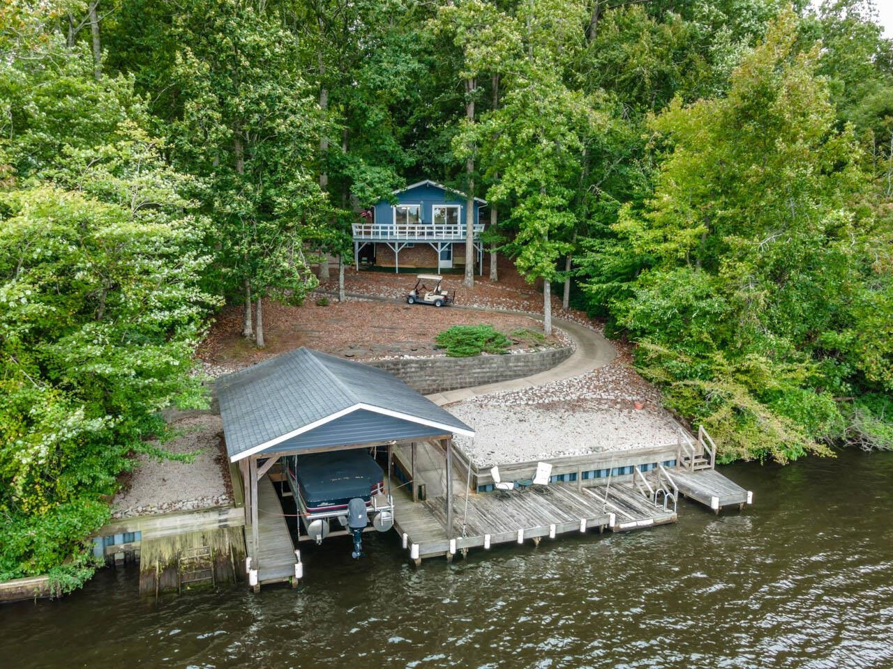 Property Photo: 501 Sagamore Drive NC 27549