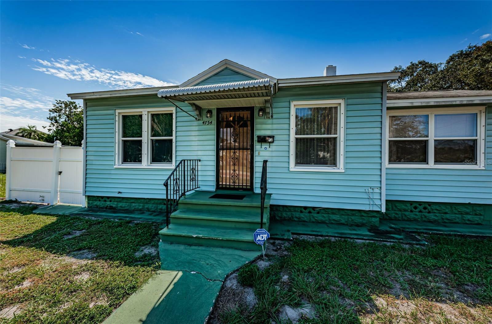 Property Photo:  4754 1st Avenue N  FL 33713 