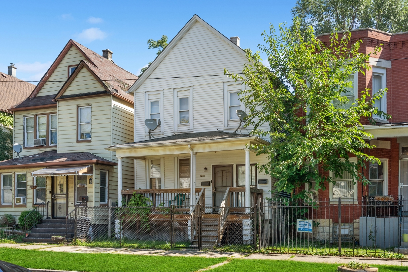 Property Photo:  11817 S Sangamon Street  IL 60643 