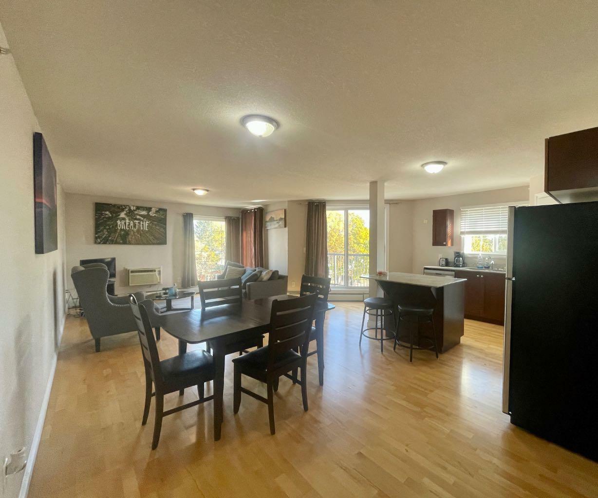 Photo de la propriété: 5037 7 Avenue 401 AB T7E 0A8