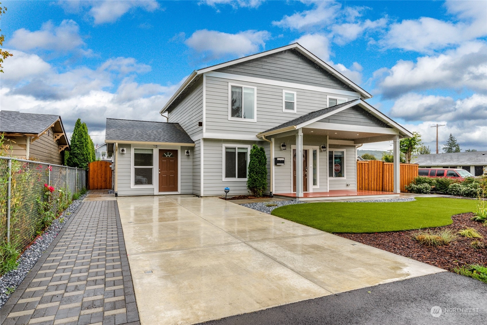 Property Photo:  1016 S Pearl Street  WA 98531 