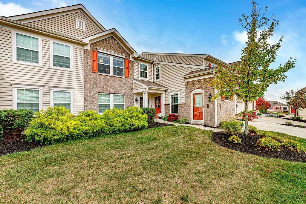 Property Photo:  205 W West Wind Lane  IN 47025 