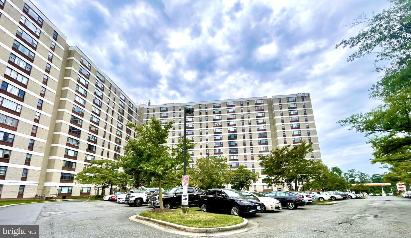 Property Photo:  4600 Duke Street 1500  VA 22304 