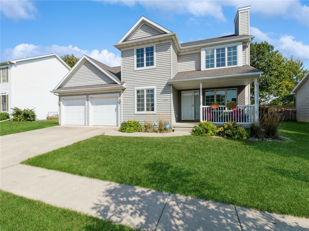 Property Photo:  2650 Somerset Drive  IA 50010 