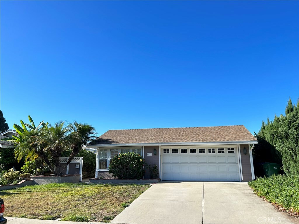 Property Photo:  4512 Robinwood Cir  CA 92604 