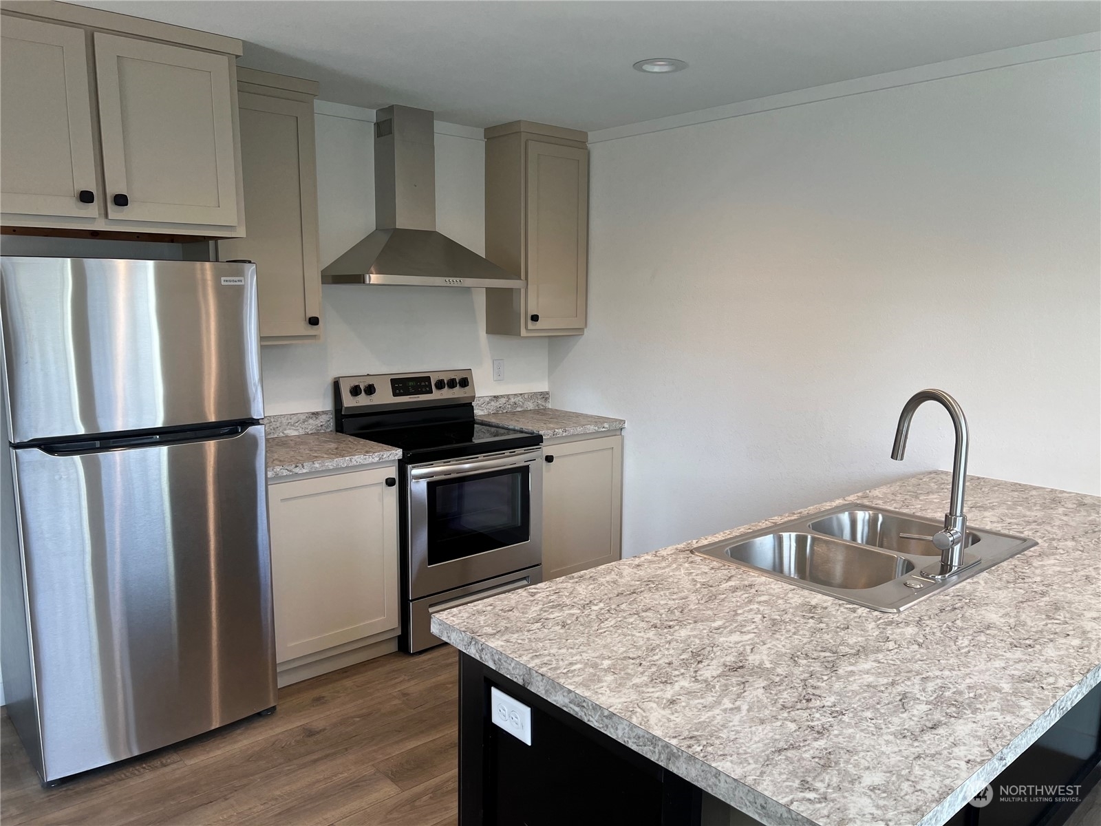 Property Photo:  5625 113th Avenue E 62  WA 98372 