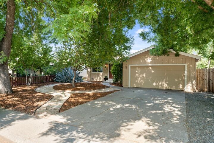 1401 Cypress Lane  Davis CA 95616 photo
