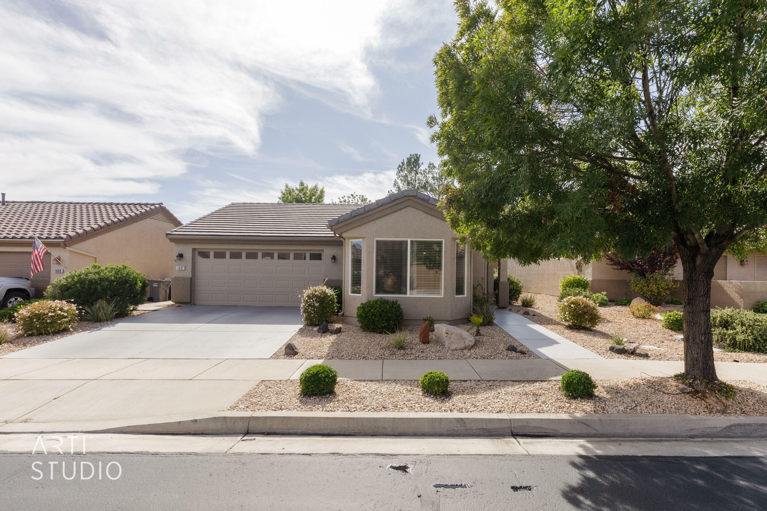 Property Photo: 1697 W Desert Rose Dr UT 84790