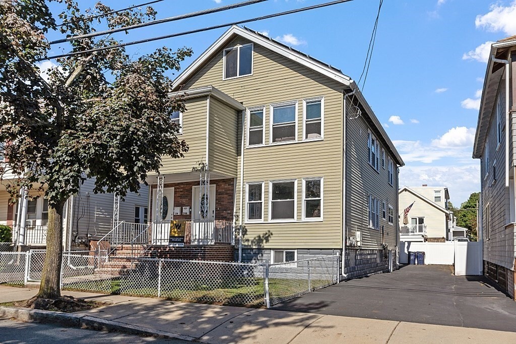 Property Photo:  24 Englewood Avenue  MA 02149 