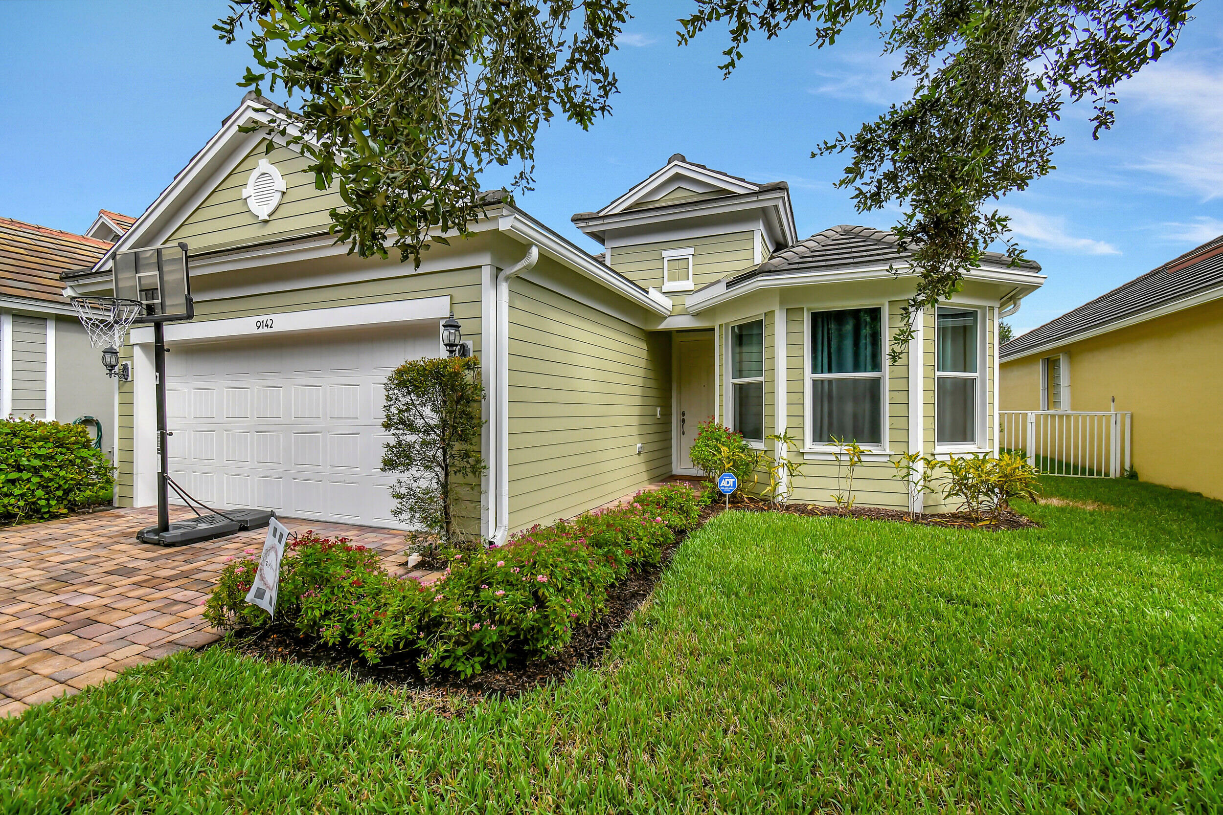 Property Photo:  9142 Wrangler Drive  FL 33467 