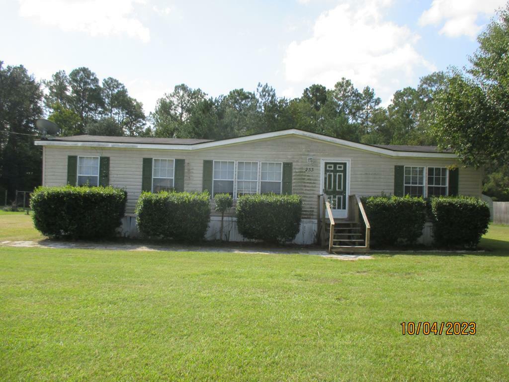 Property Photo:  233 Country Lane NE  GA 31316 