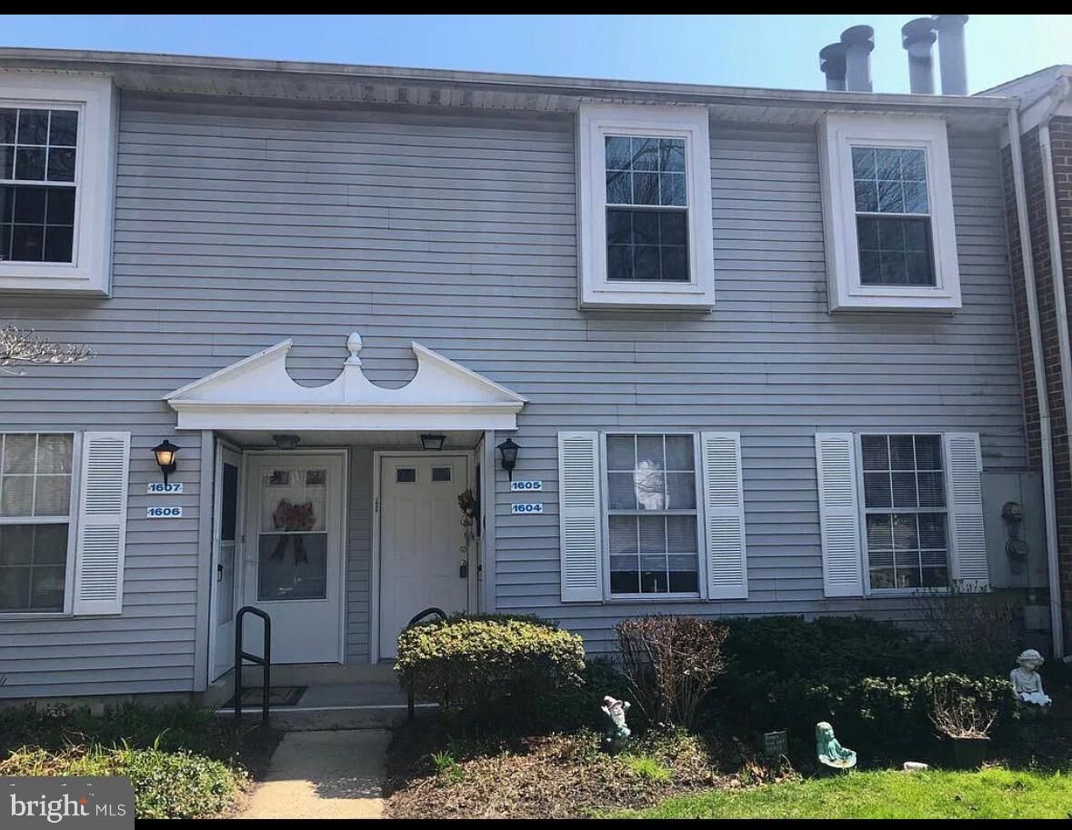 Property Photo:  1605 Huntingdon Mews  NJ 08021 
